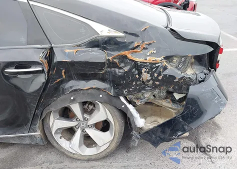 2018 Honda Accord Touring from USA, damaged, VIN 1HGCV1F92JA047778